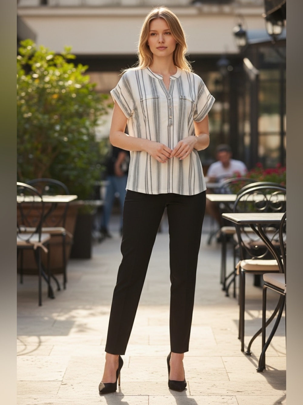 Lily Morgan Striped Blouse Small White Black Short Sleeve Stretch Top Casual